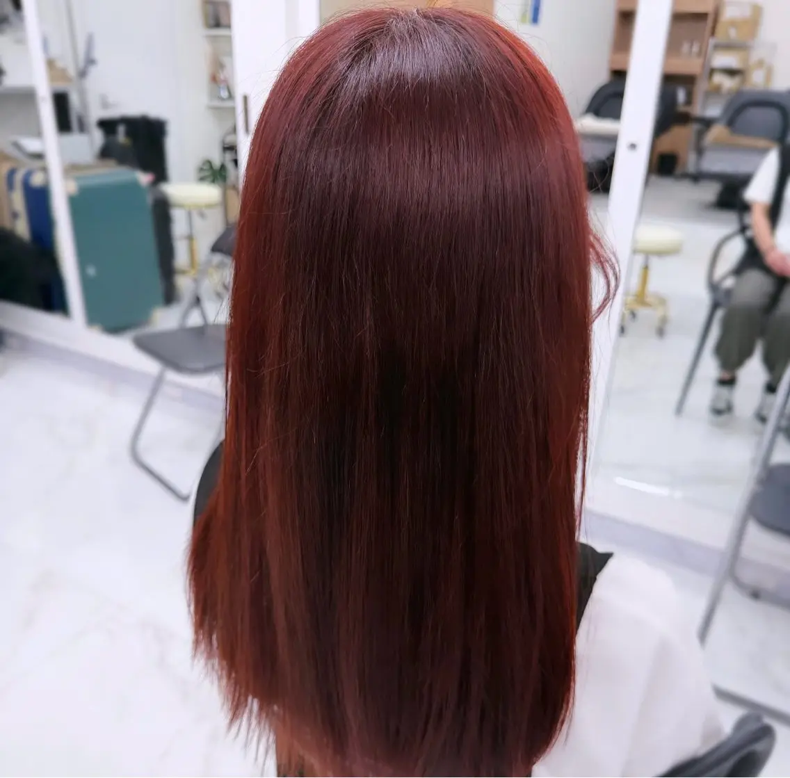 ロング カラー ヘアカラー 𝐘𝐮𝐢🎀梅田 韓国ヘア 束感まつ毛のマツエク・マツパデザイン