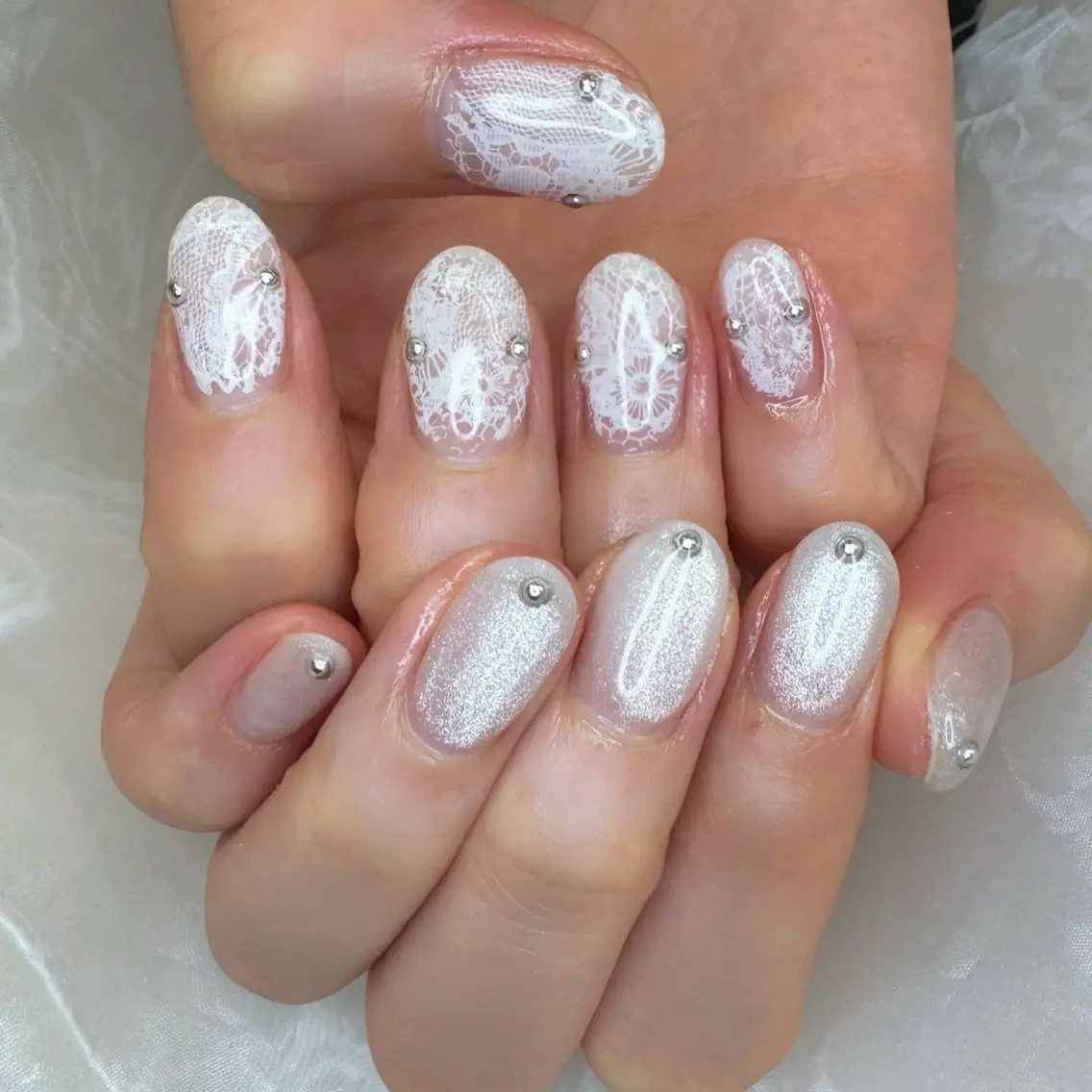 ネイル クリアネイル ガーリー レース マグネットネイル シルバー ハンドネイル cherie nailのネイルデザイン