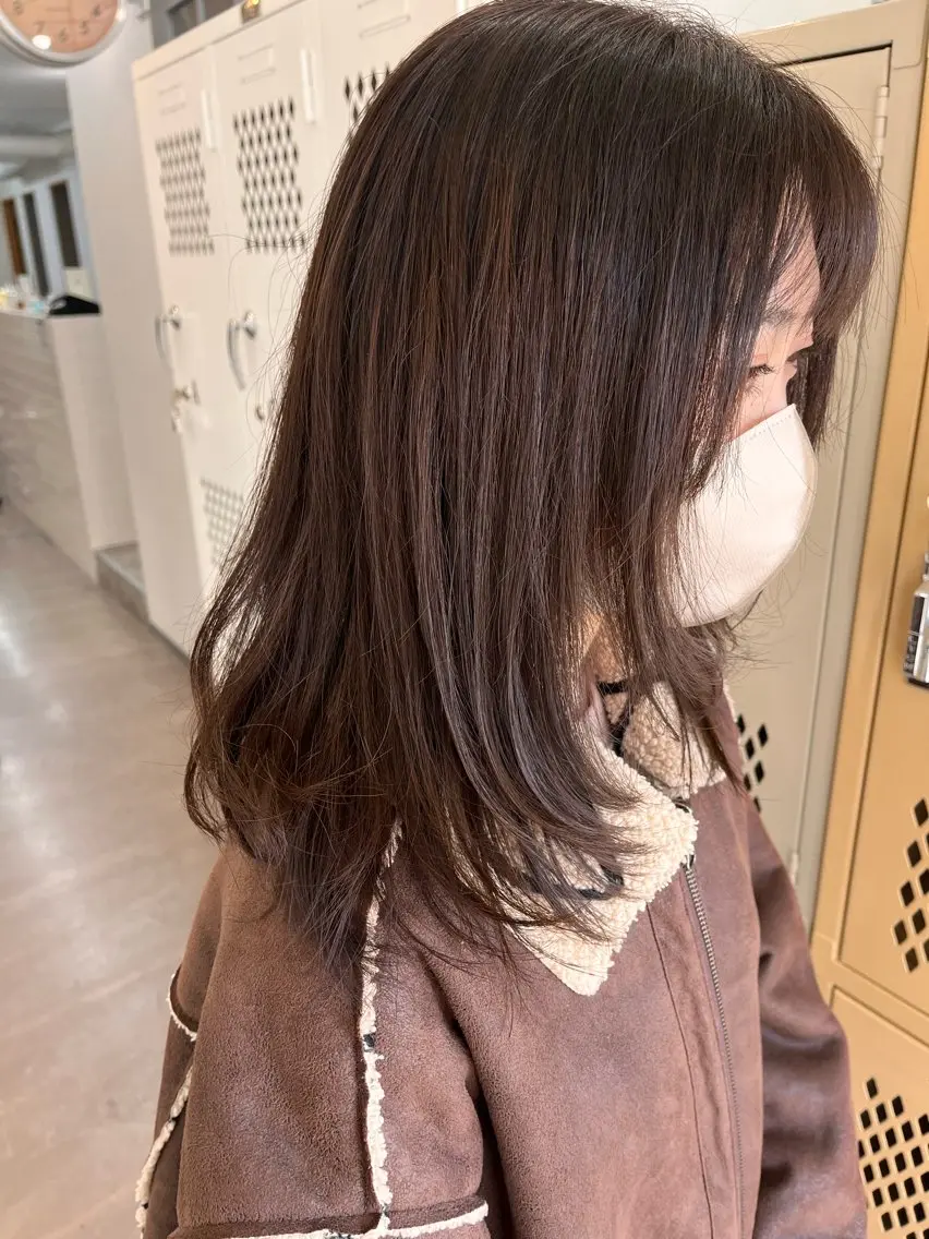 ミディアム カラー 顔まわりレイヤー 顔周りカット レイヤーカット 森田 菜留美のヘアスタイル