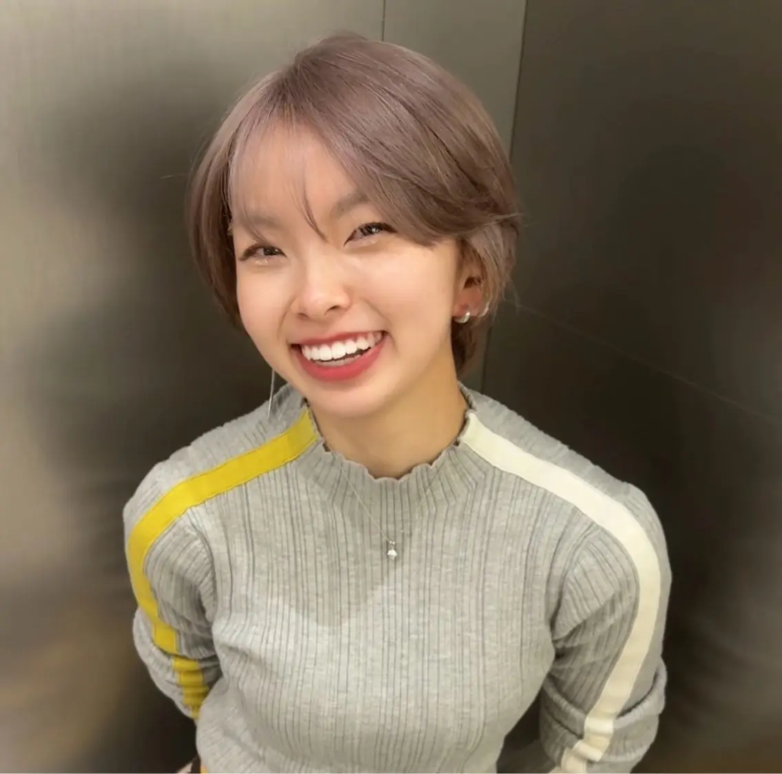 ショート カラー ハイトーン/ブリーチ 🤍Suzuka🤍のヘアスタイル