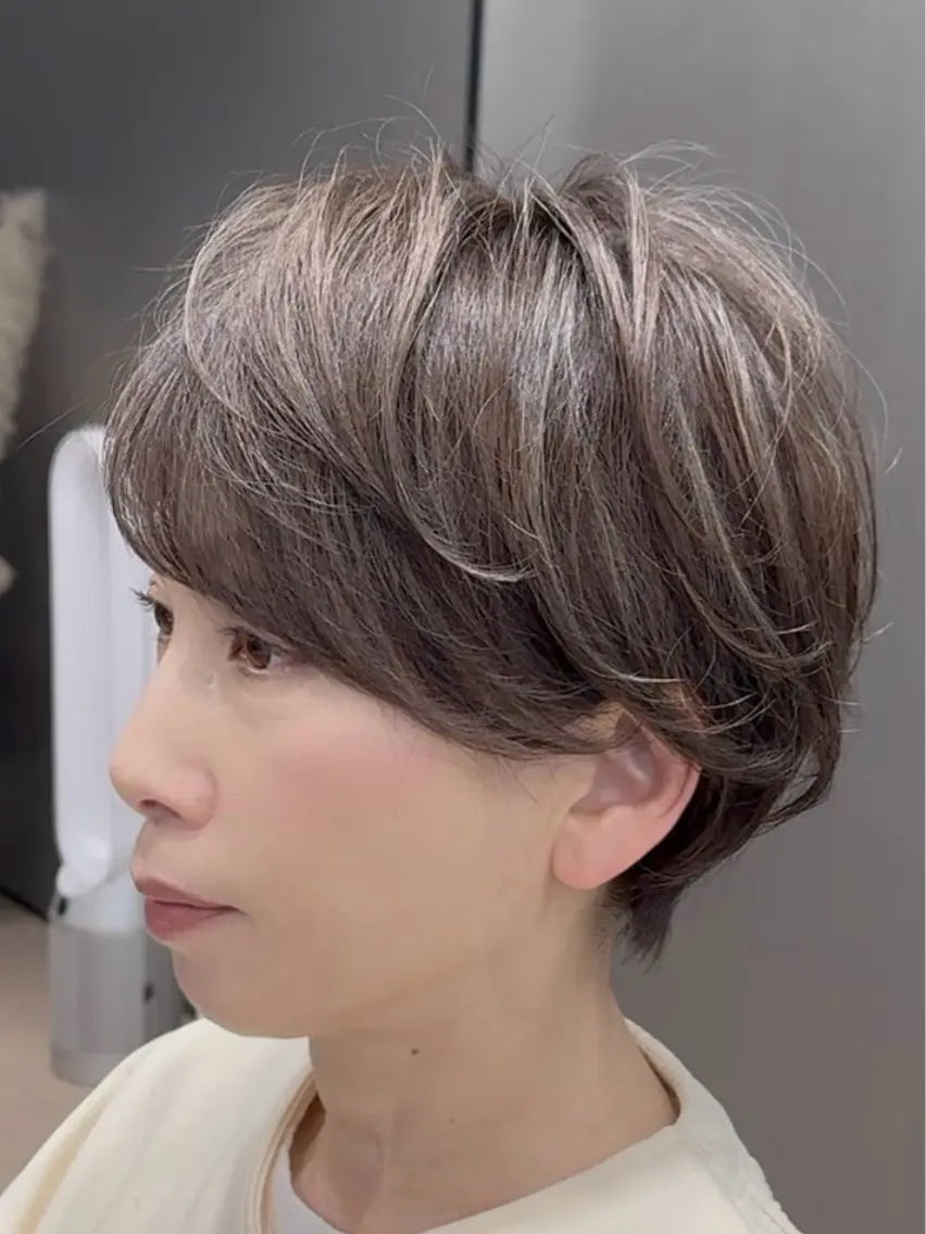 ショート 田端 奈緒のヘアスタイル