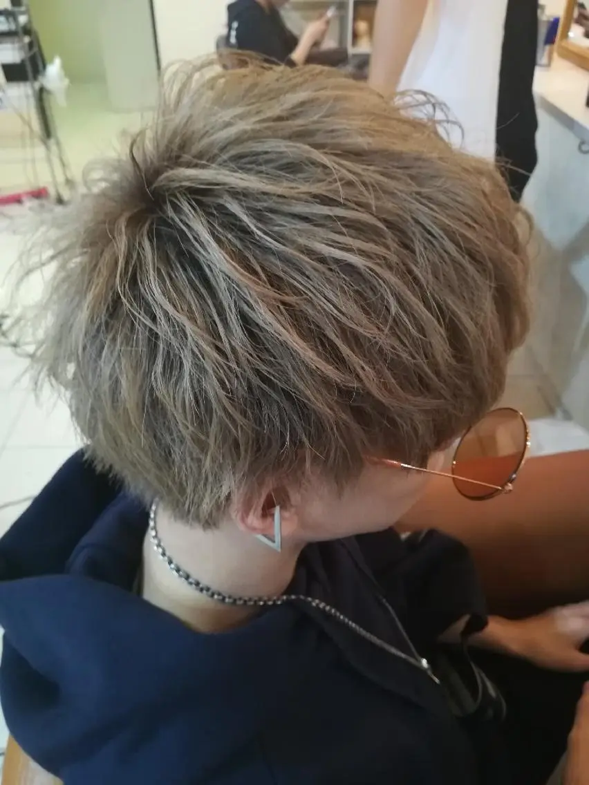 メンズ限定ダブルカラーの写真