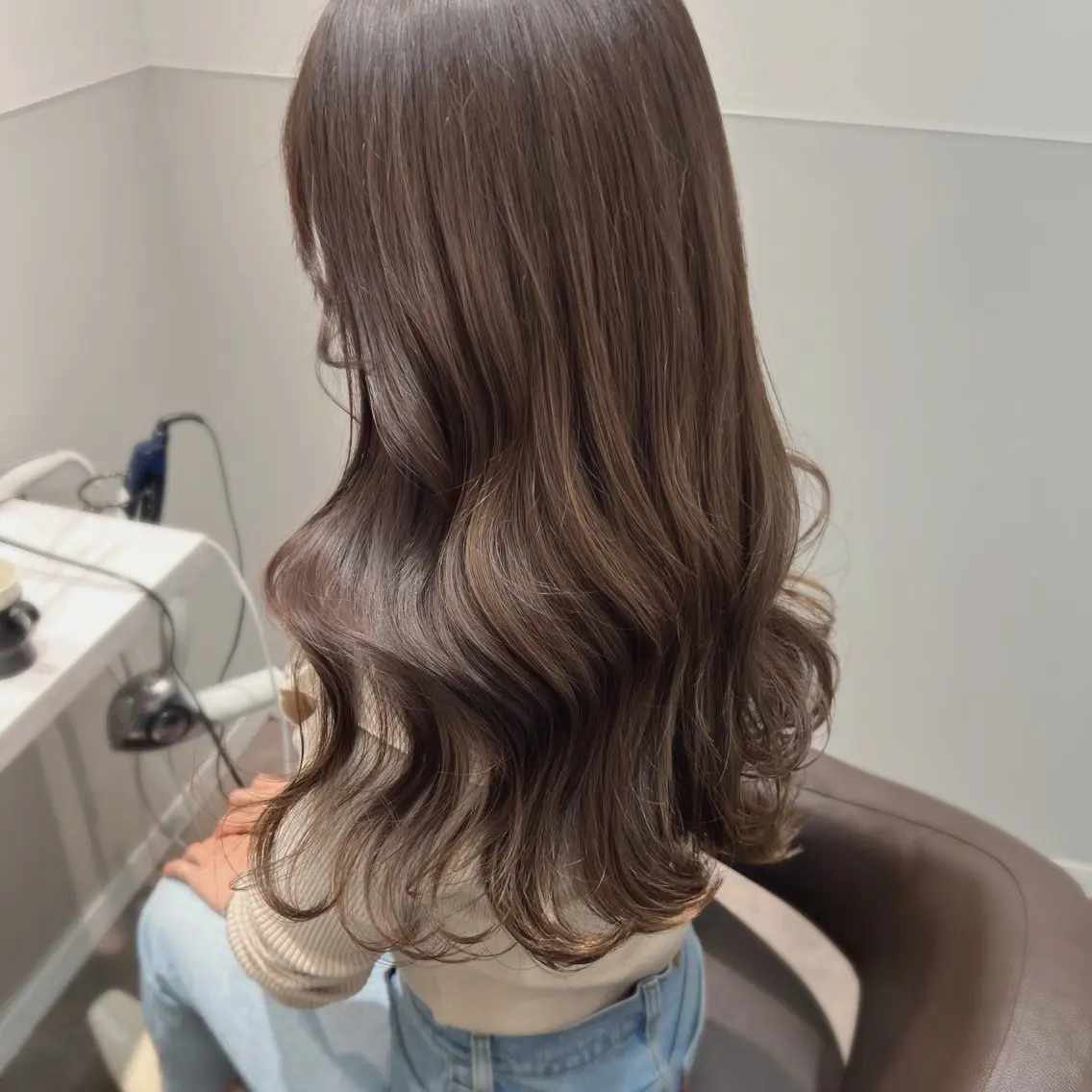 ロング チョコレートブラウン 韓国風ヘア カット ヘアカラー トリートメント 韓国モテhair🍑 momoのヘアスタイル