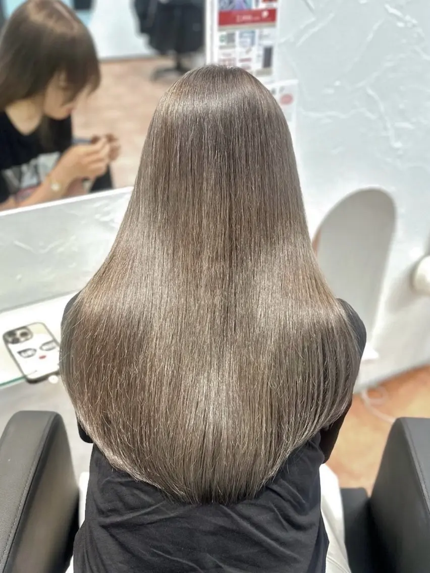ロング 三浦 悠のヘアスタイル