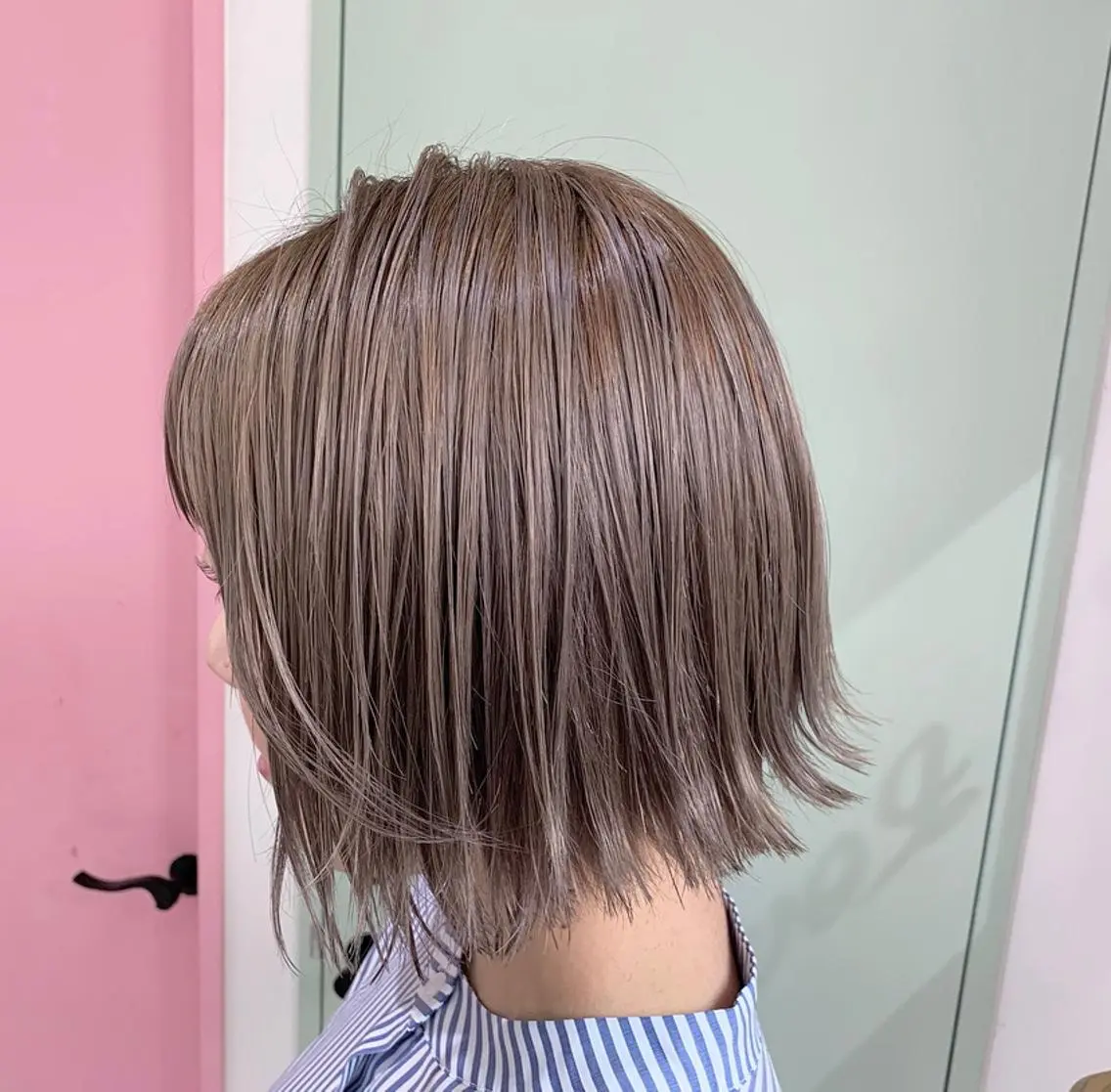 ミディアム カラー ベージュカラー ヘアカラー 🕊️ HONOKAのヘアスタイル