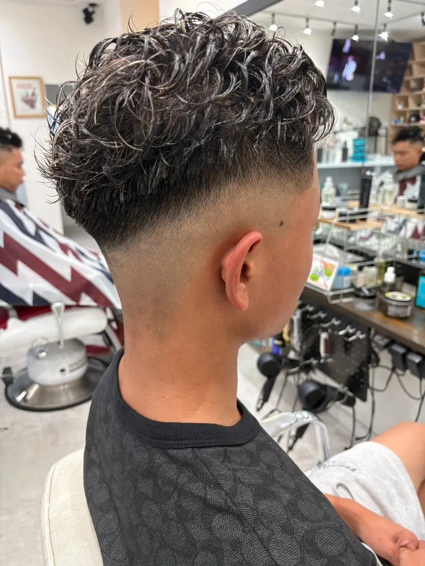 ショート パーマ メンズ カット パーマ 本間 颯太のヘアスタイル