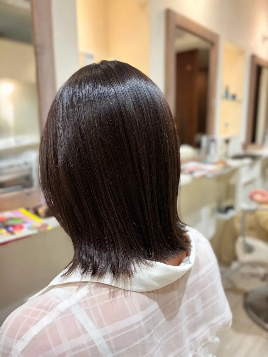 ショート ボブ カット ヘアカラー NICCOLO室見 Erinaのヘアスタイル