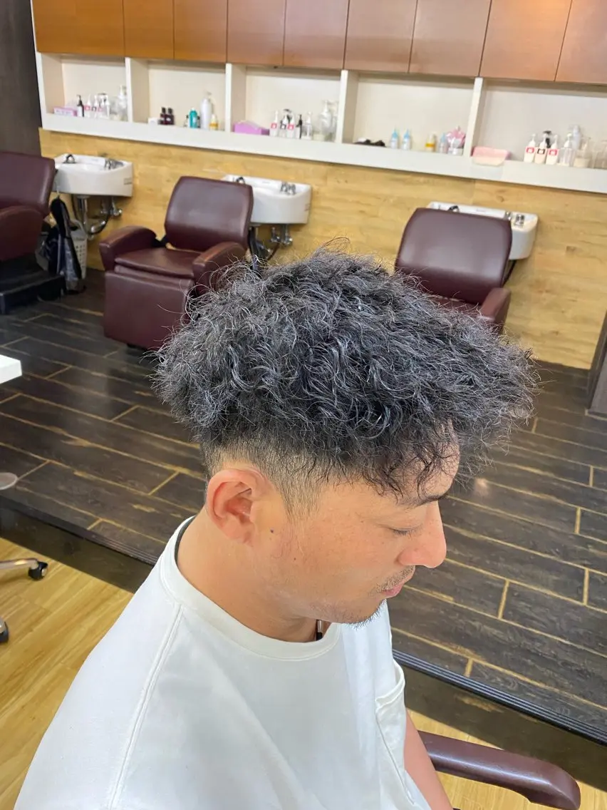 パーマ メンズ メンズパーマ メンズツイストパーマ ツイストパーマ . SHIZUKAのヘアスタイル