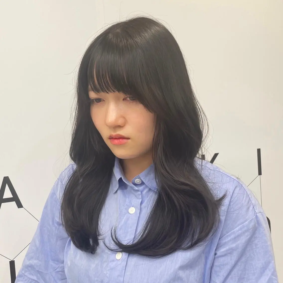ロング カラー 透明感カラー ダークグレー ダークグレージュ グレージュ 新宿/顔周りカット/ レイヤー/がっきーのヘアスタイル