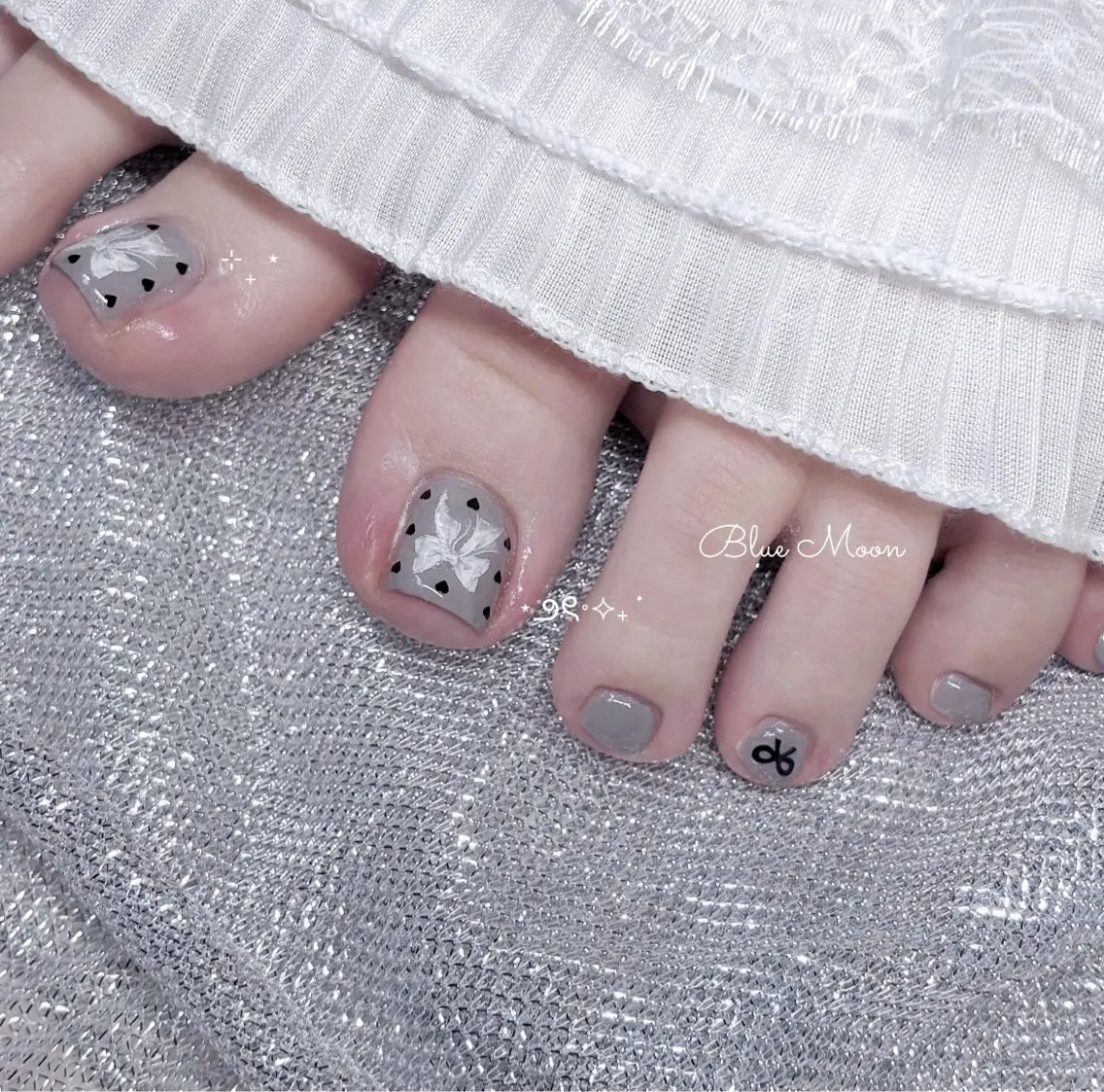ネイル ハンドネイル フットネイル ハンドケア nail salon Blue Moonのネイルデザイン