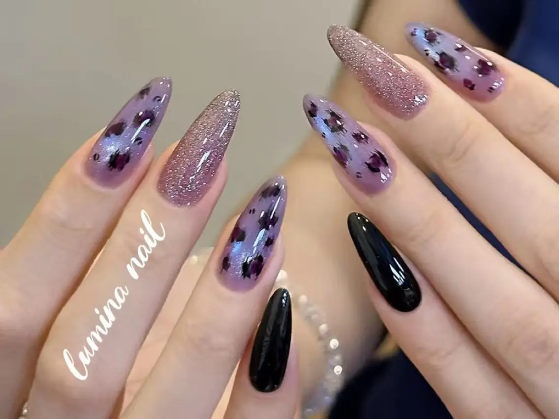 セミロング LUMINA NAIL渋谷店のネイルデザイン