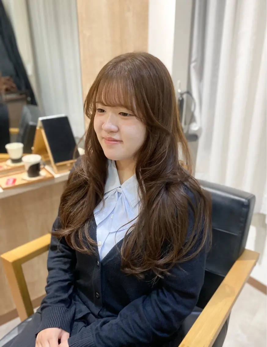 ロング カット ヘアカラー トリートメント 王道かわいい🤍ベー ジュカラー＊里々花＊のヘアスタイル