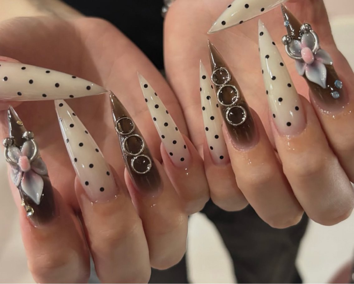 ネイル ハンドネイル NiJi Nailsのネイルデザイン
