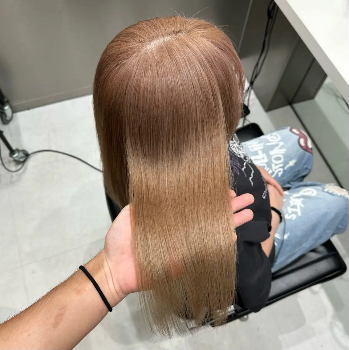 ミディアム カラー ヘアカラー 💫艶ハイトーン×髪 質改善💫リュウトのヘアスタイル