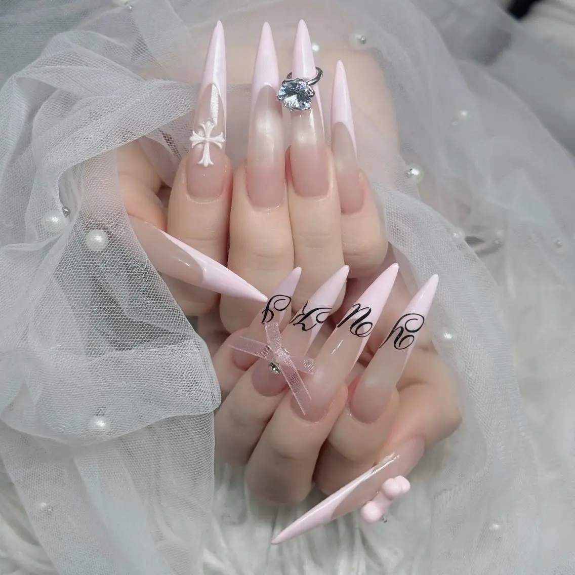 ネイル フットネイル フレンチネイル グラデーション 韓国ネイル ロングネイル ハンドネイル HOT Nail Salonのネイルデザイン
