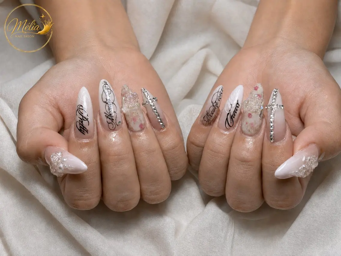 ネイル Melia Nailsのネイルデザイン