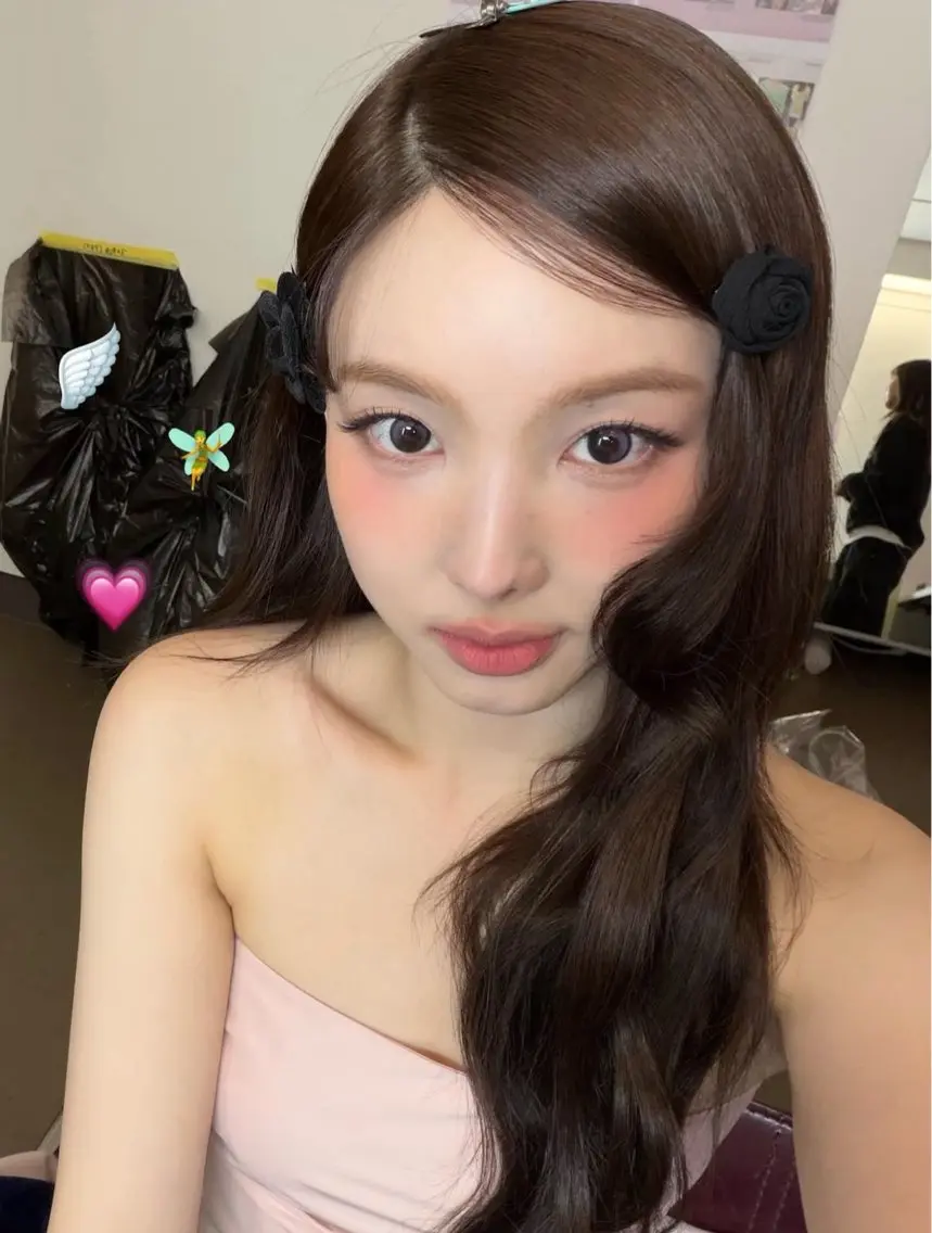 ロング カラー ブラウンカラー カット ヘアカラー 縮毛矯正 トリートメント ラベンダー💜 グレージュ🩶のヘアスタイル