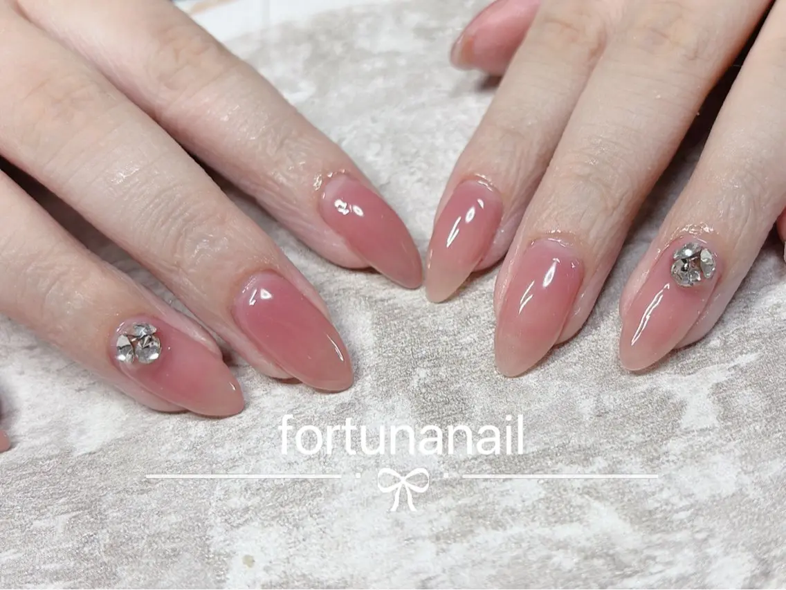 ネイル Nail •Head スパFortunaのネイルデザイン