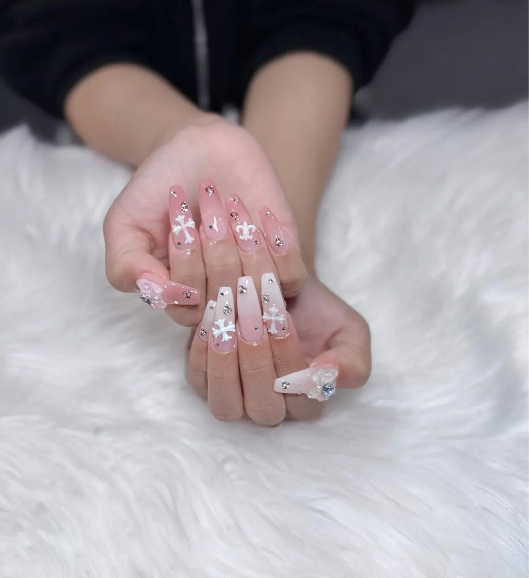 ネイル アートネイル オーロラネイル ジェルネイル 韓国ネイル ロングネイル ハンドネイル Nichi Nailsのネイルデザイン