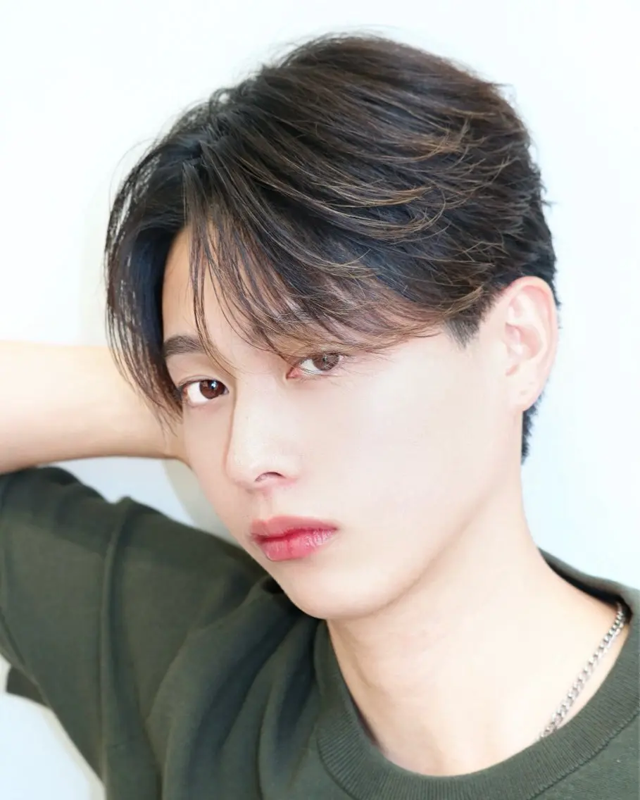 メンズ コンマヘア カット ヘアセット 岡部 琉斗のヘアスタイル