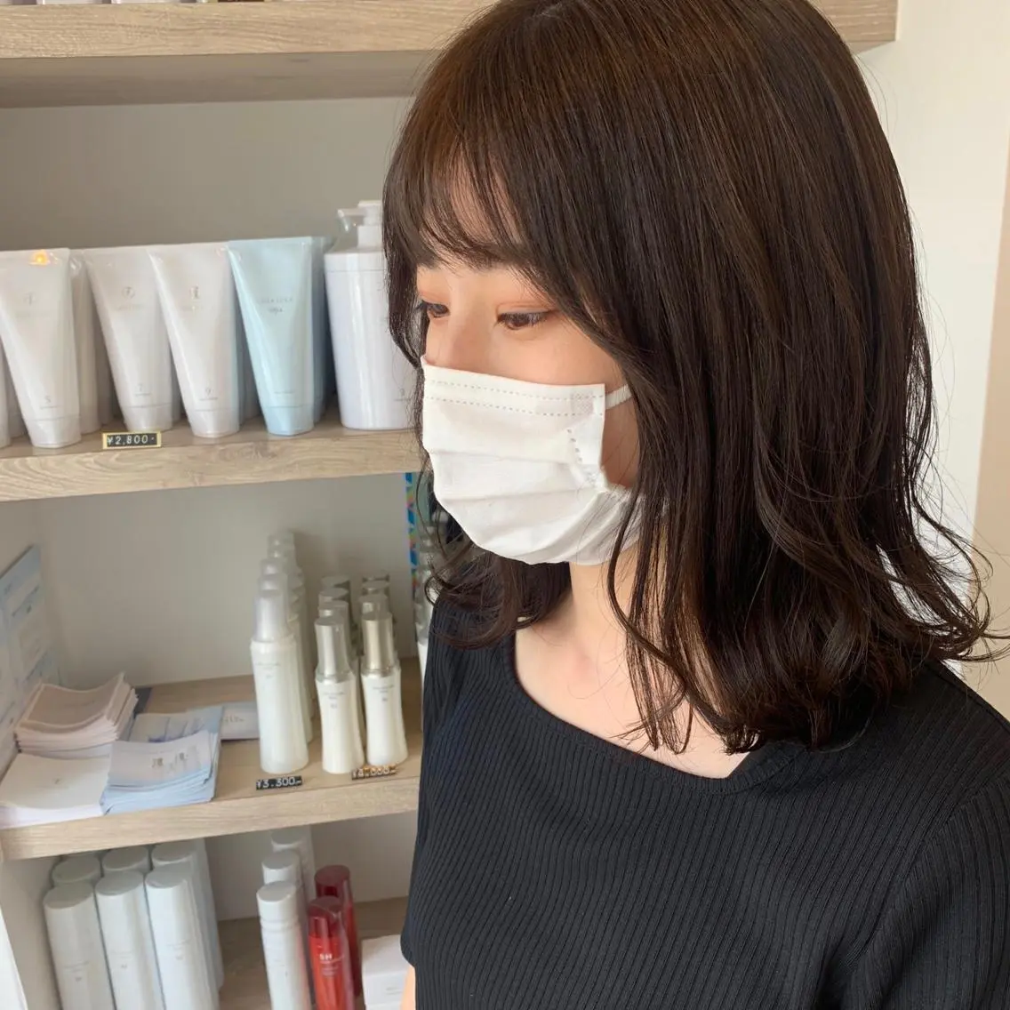 ミディアム カラー ベージュカラー 透明感カラー カット ヘアカラー トリートメント cher. 新井瑞希のヘアスタイル