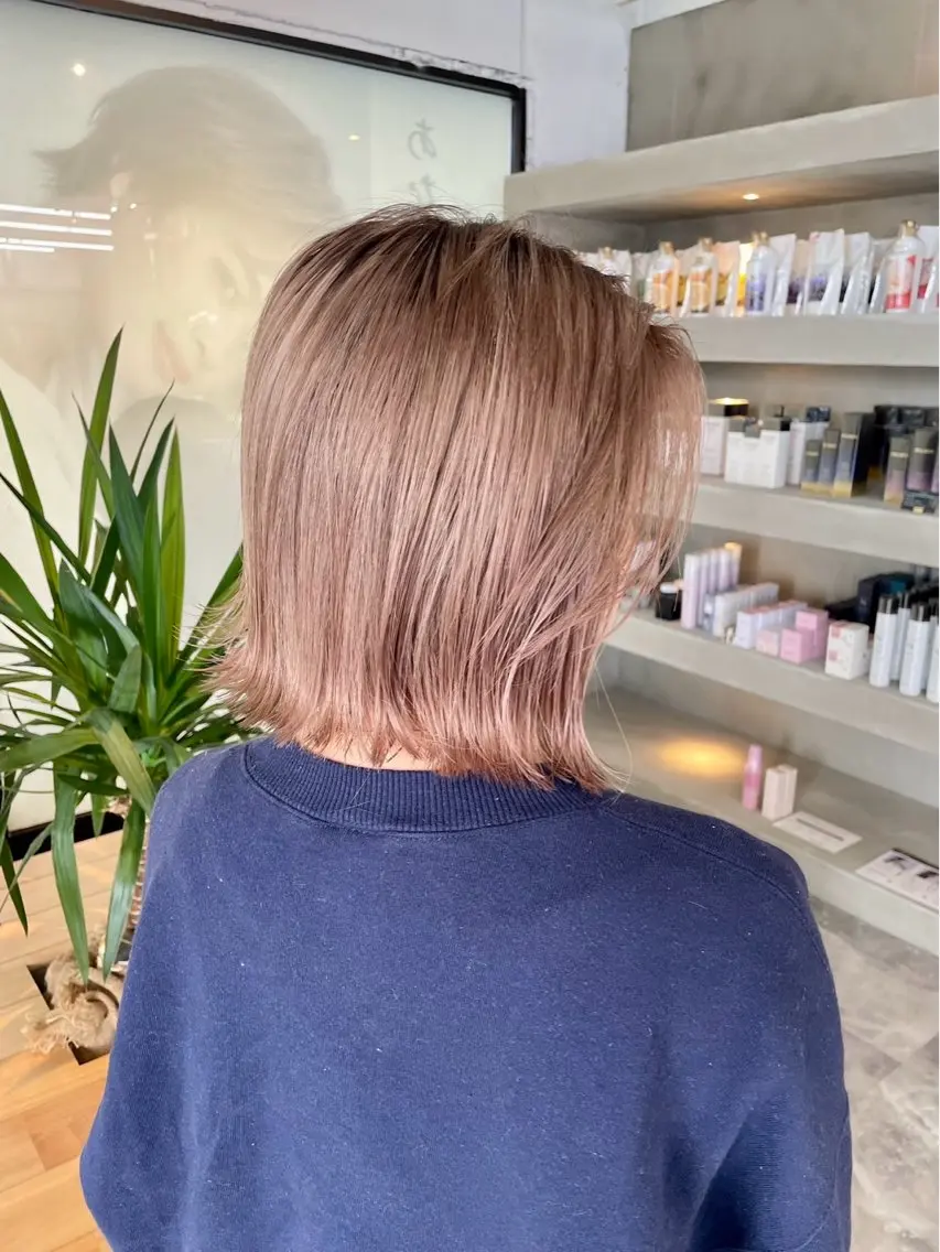 ミディアム ヘアカラー 🧋ミルクティーカラ ー🧋特化小林拓登のヘアスタイル