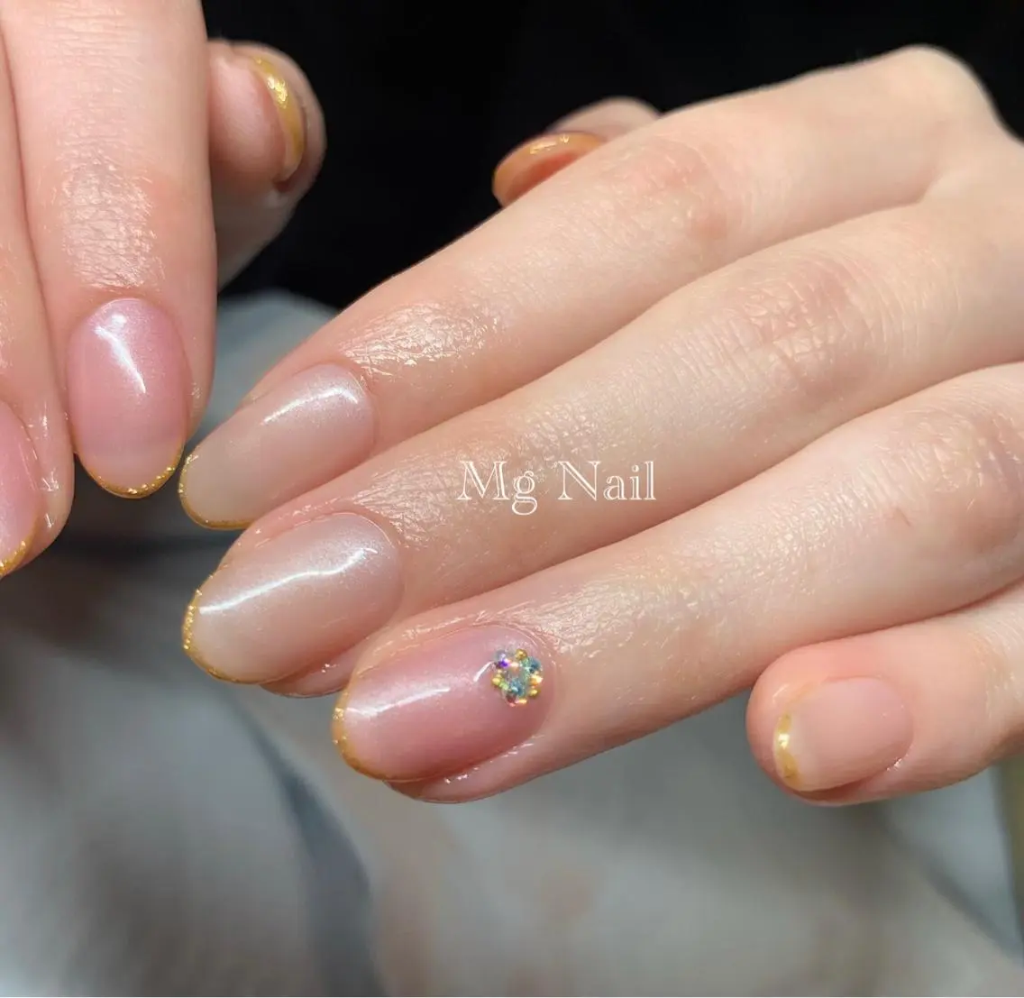 ネイル ジェルネイル ストーンネイル Mg Nailのネイルデザイン