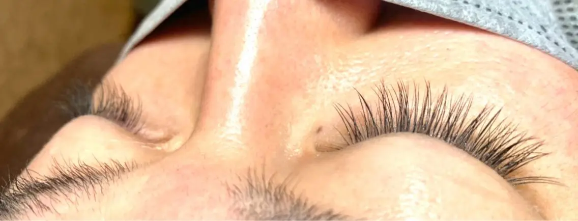 マツエク・マツパ 付け放題 フラットラッシュ Bloom eye 豊中 北緑丘のマツエク・マツパデザイン