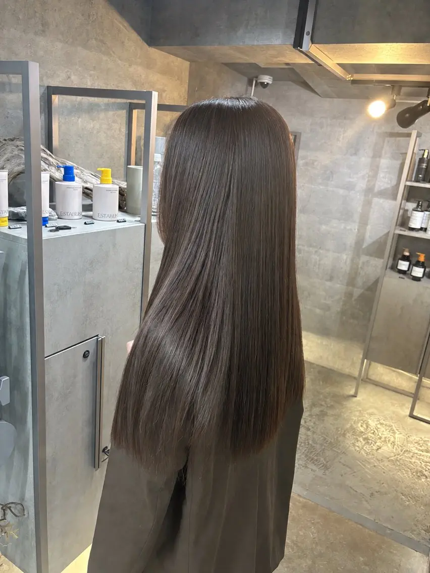 ロング カット ヘアカラー 縮毛矯正 髪質改善ストレート/ 透明感カラー🥣🤍のヘアスタイル