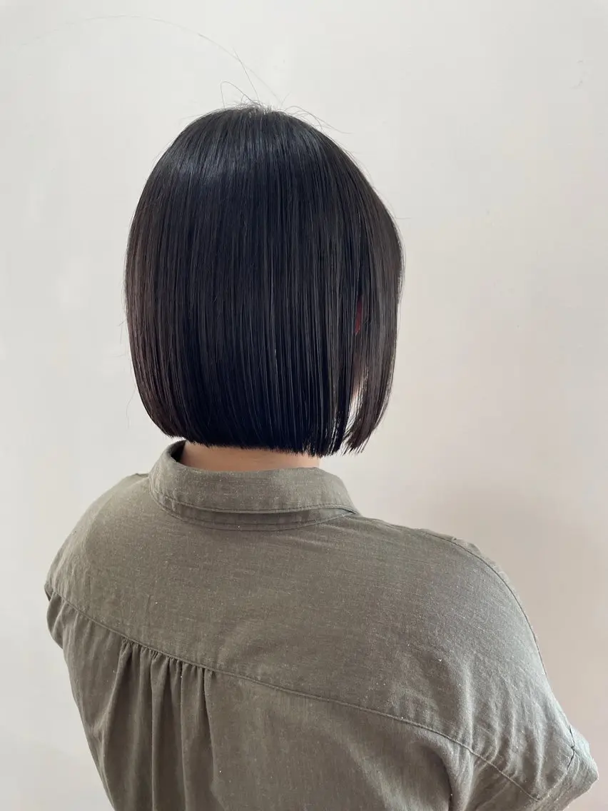ショート 切りっぱなしボブ ボブ 塔崎 りこのヘアスタイル