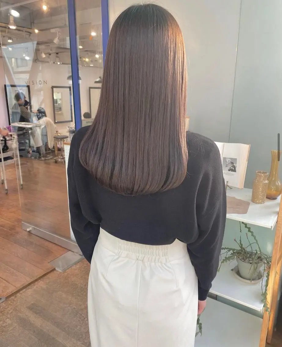 かがやしづ ⭐️カラーモデルのヘアスタイル