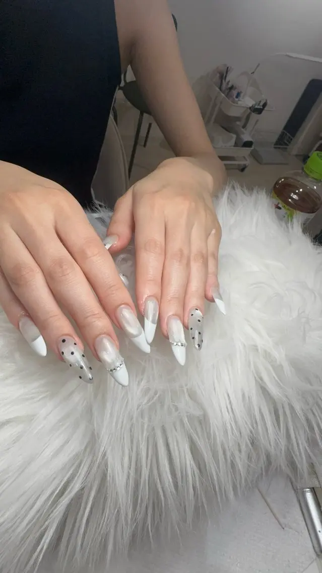 ネイル ハンドネイル Mokanail サロンのネイルデザイン
