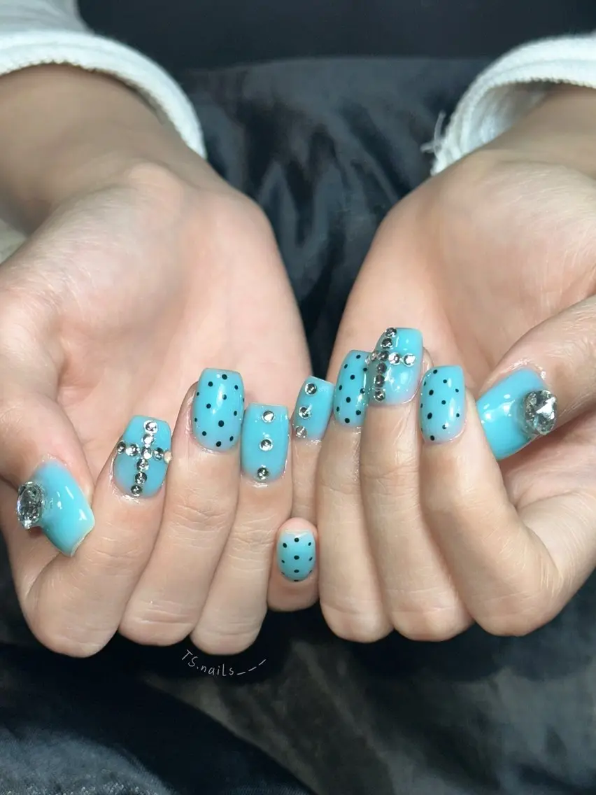 ネイル ハンドネイル フットネイル ハンドケア TS. nails___のネイルデザイン