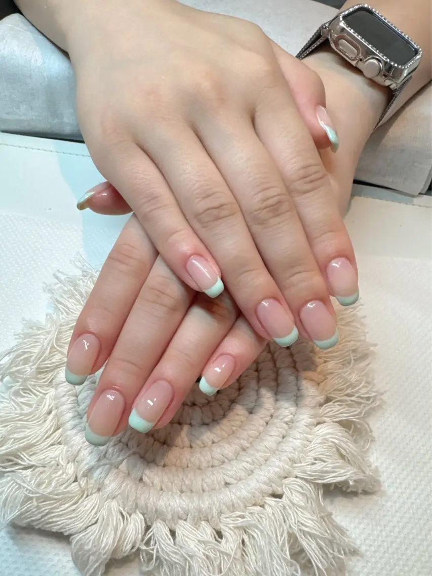 (オフ込み)シンプルデザインネイルの写真