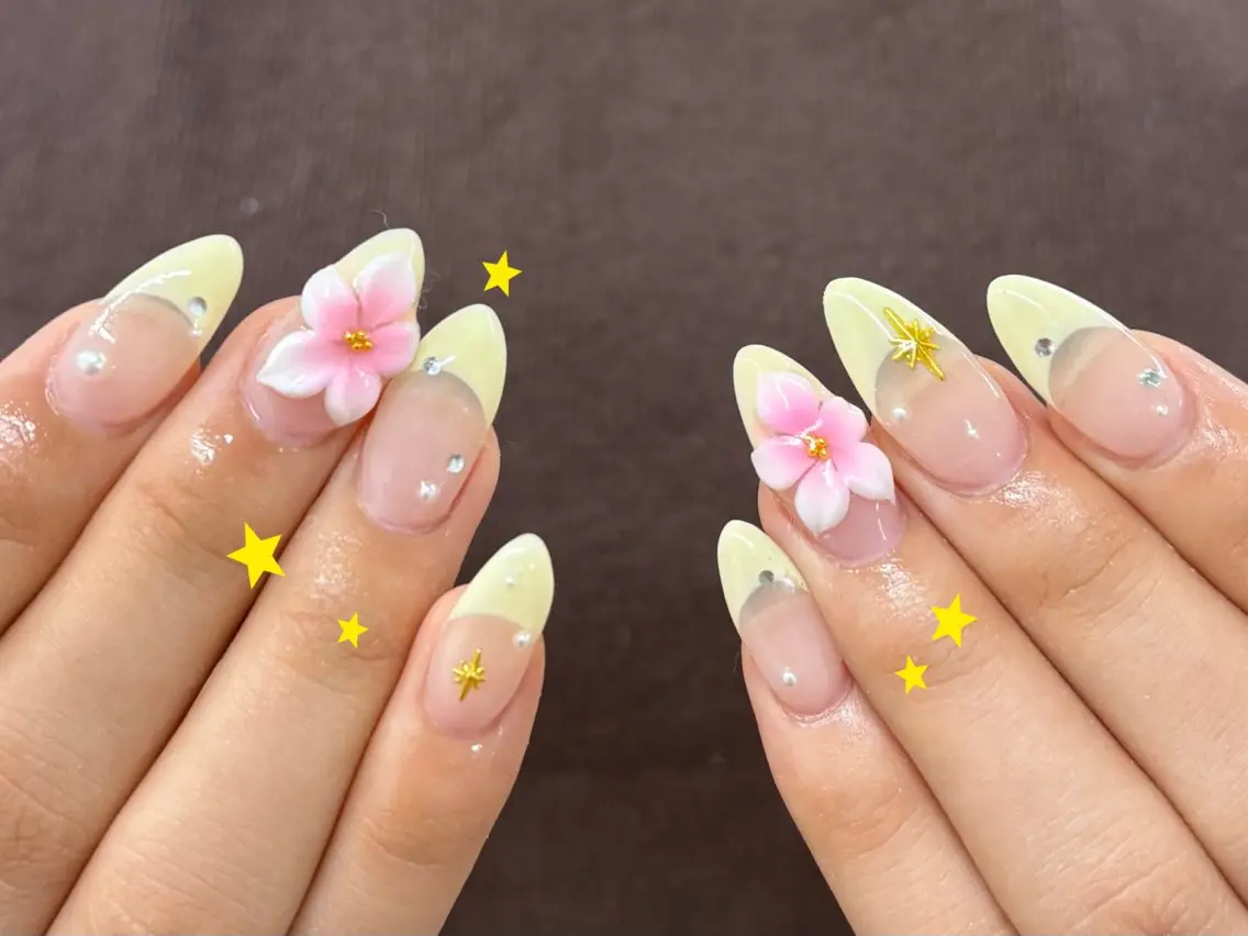 ネイル ハンドネイル yuria 🎀海外ネイル🌺のネイルデザイン