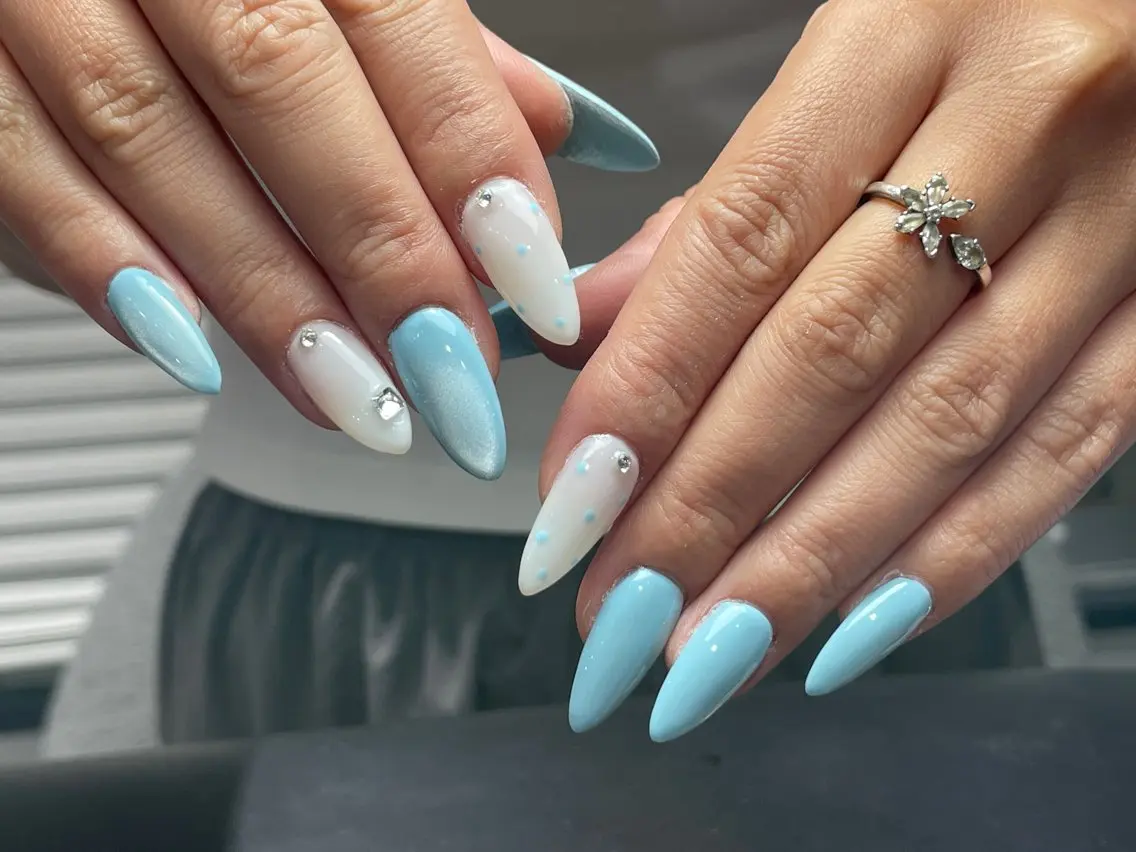 ネイル アートネイル 長さ出し ジェルネイル キラキラネイル 韓国ネイル ハンドネイル Anela Nail Studioのネイルデザイン