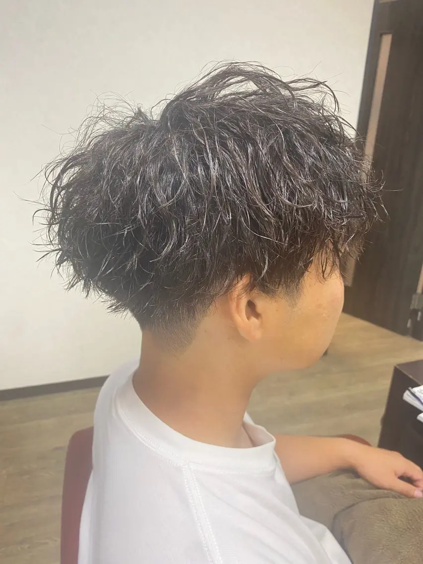 ショート パーマ メンズ 中野 一哉のヘアスタイル