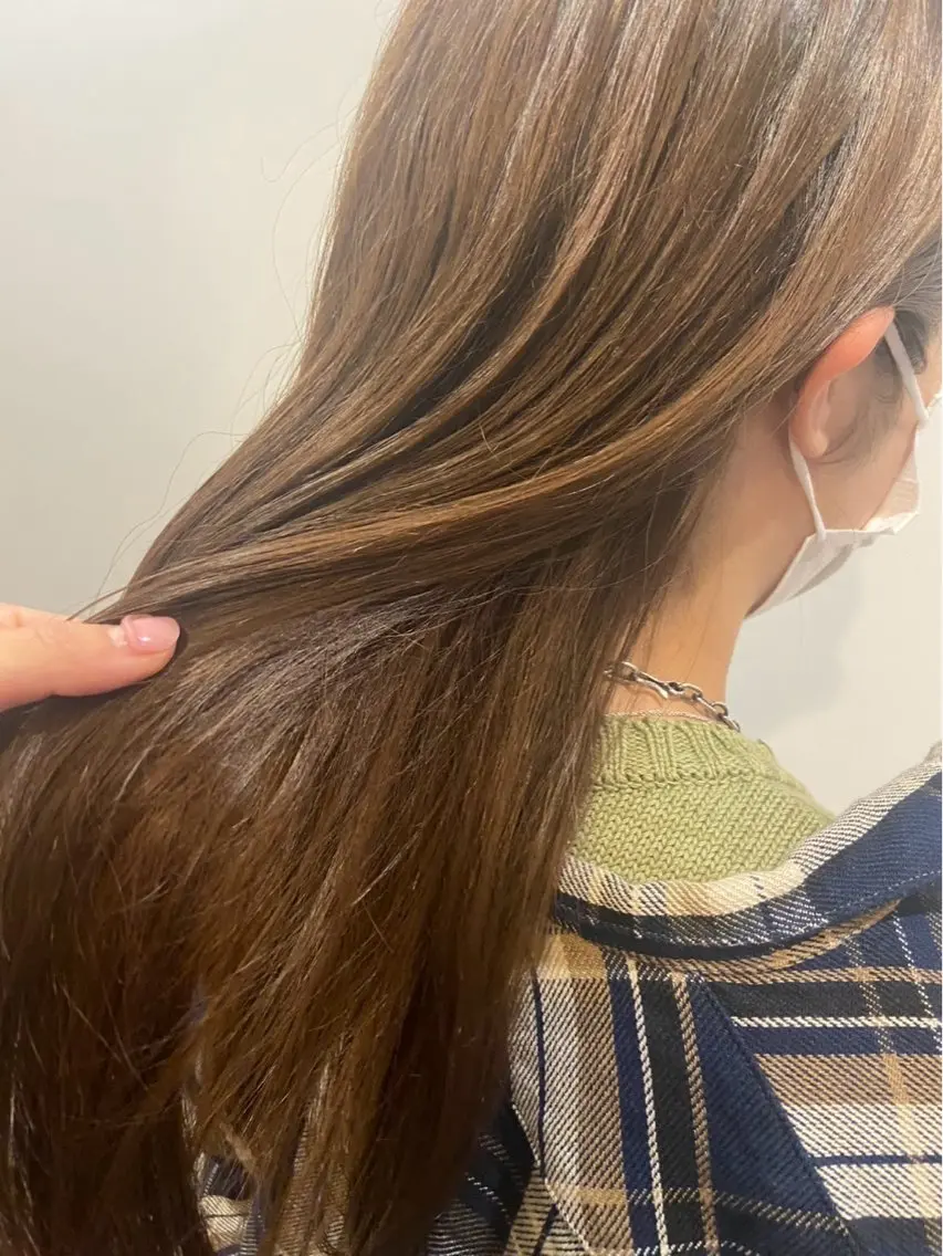ミディアム 伊藤 花音のヘアスタイル