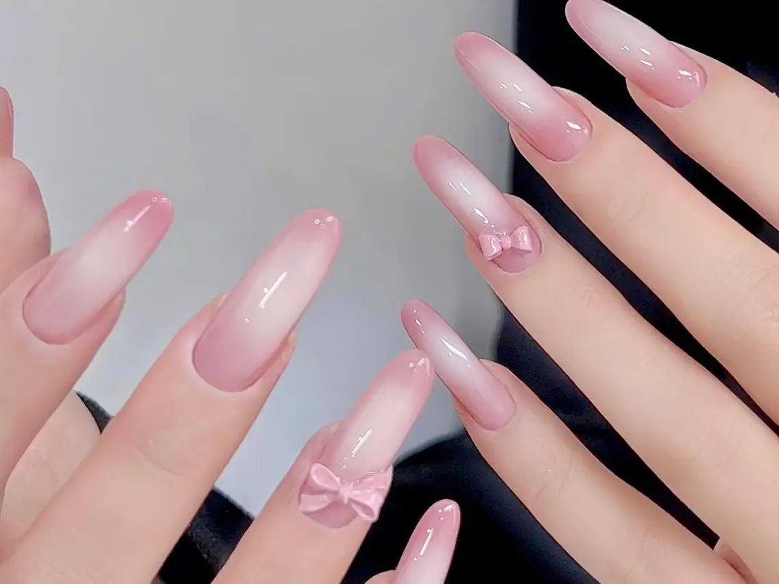 メンズ ネイル メンズ韓国風 オーロラネイル チークネイル 長さ出し フレンチネイル ハンドネイル ハンドケア NEW NAIL 池袋のネイルデザイン