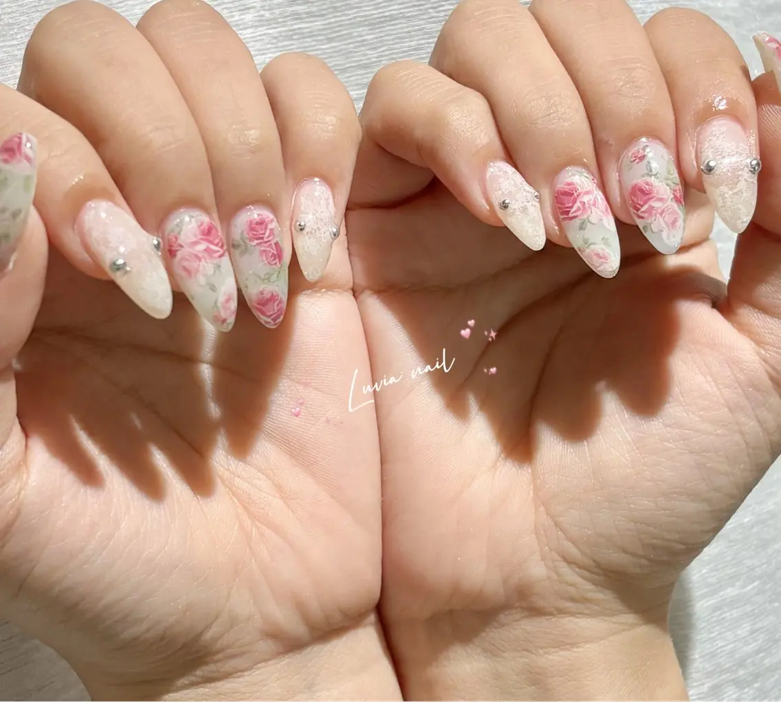 ネイル ハンドネイル 🧸Luvia nail✨のネイルデザイン