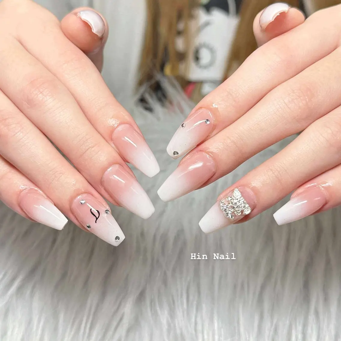 ネイル ハンドネイル HIN NAILのネイルデザイン