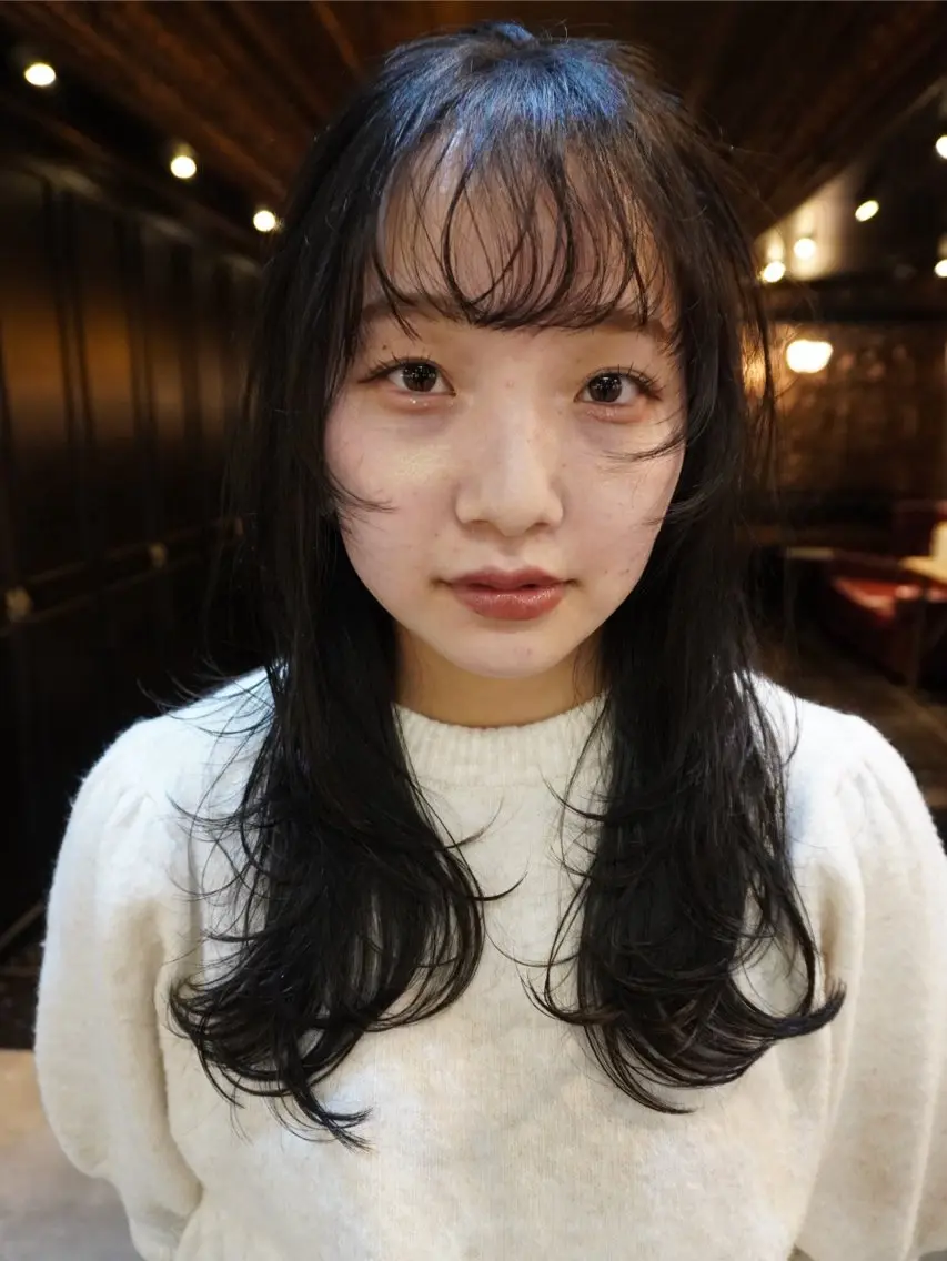 ロング ルカ/透明感 ×レイヤーのヘアスタイル