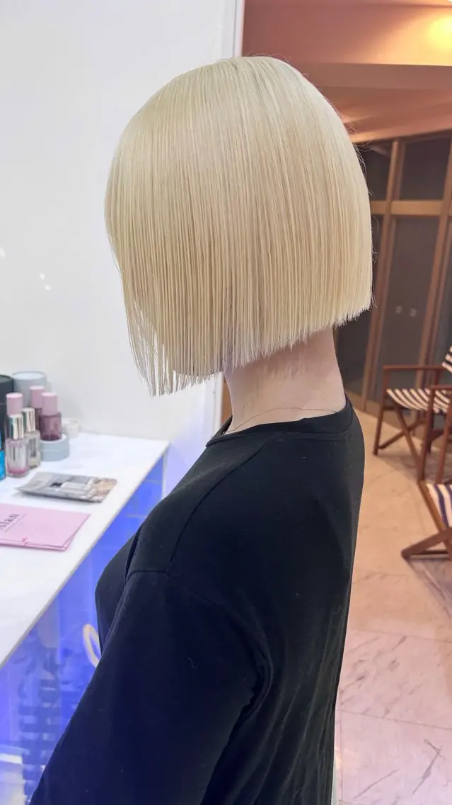 ショート ヘアカラー レイン🌏🌱 似合わせ/ハイトーンのヘアスタイル