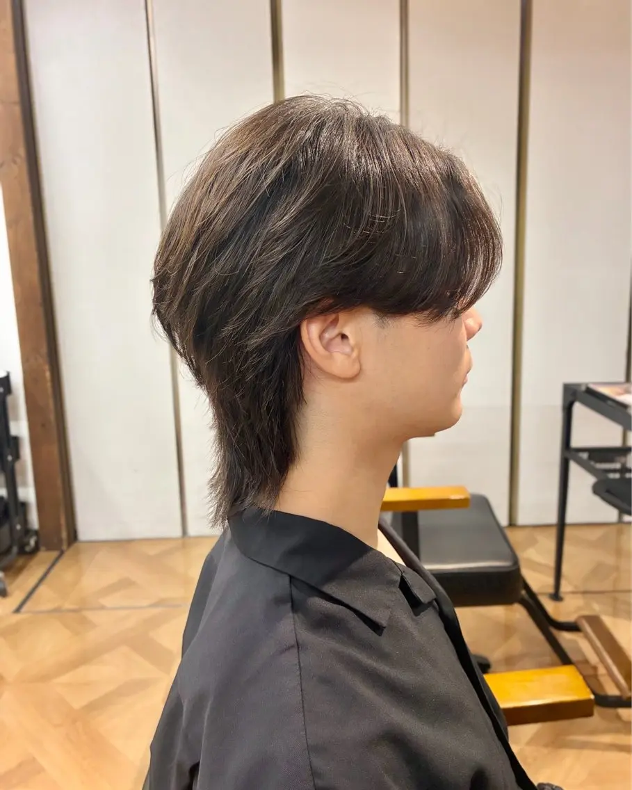 メンズ センターパート メンズパーマ メンズウルフカット ウルフカット カット 菅野 奏のヘアスタイル