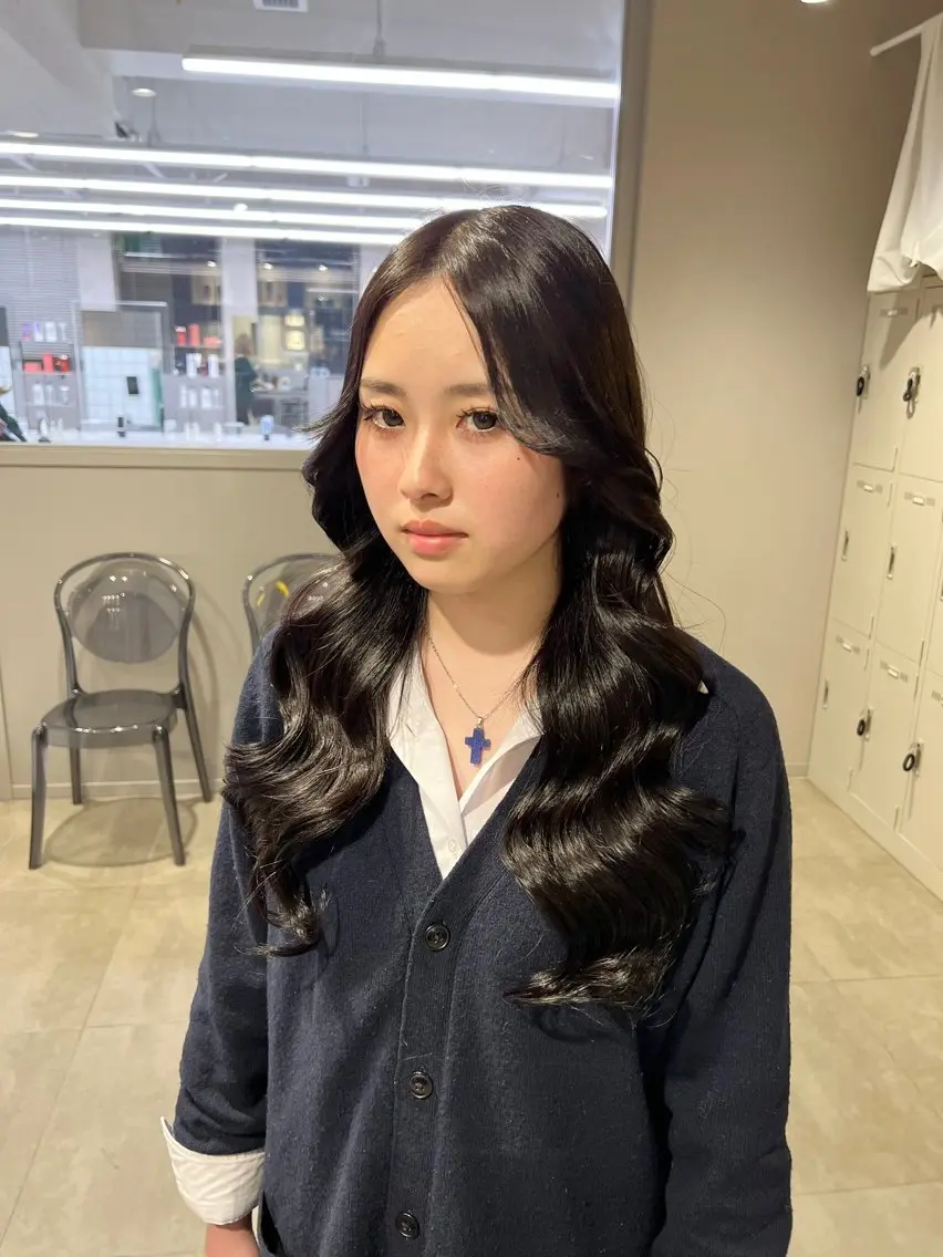 ロング カラー パーマ ヘアアレンジ メンズ キッズ 上品＆韓国風 🥀海心🥀のヘアスタイル