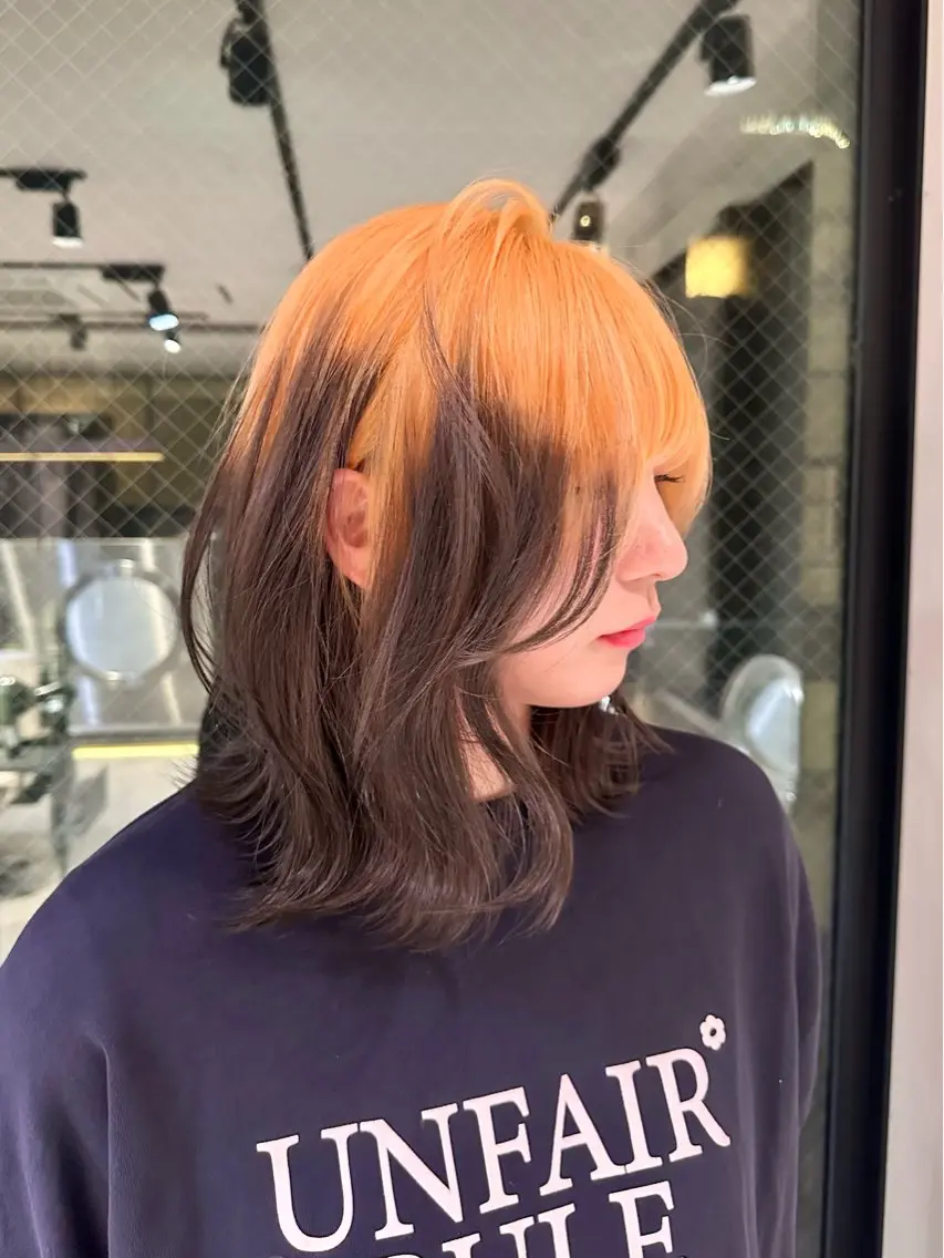 🧬ルーツカラー🧬1ブリーチ＋デザインカラー🎵🎵🍬🦋の写真