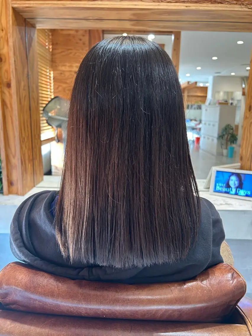 ミディアム adorable 樋口円のヘアスタイル