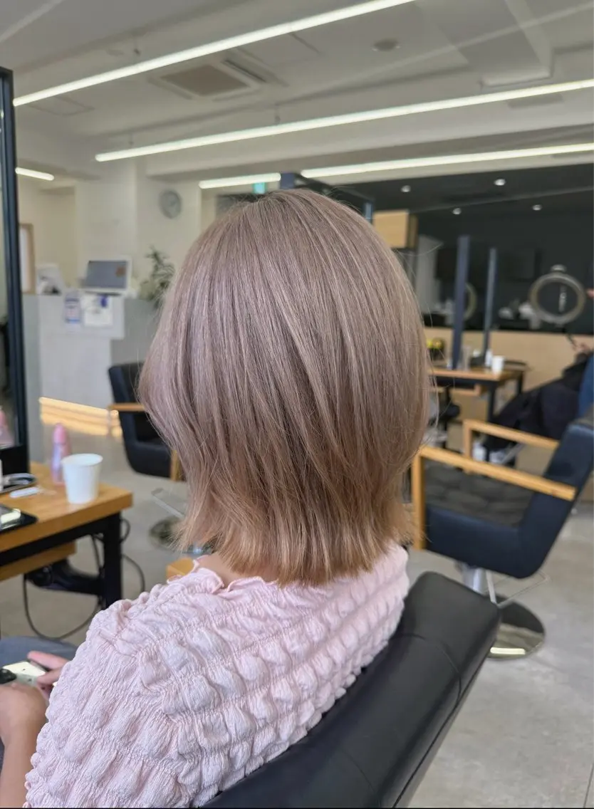 ミディアム カラー ボブレイヤー ボブ くびれヘア 顔周りカット レイヤーカット 古河 湊斗のヘアスタイル