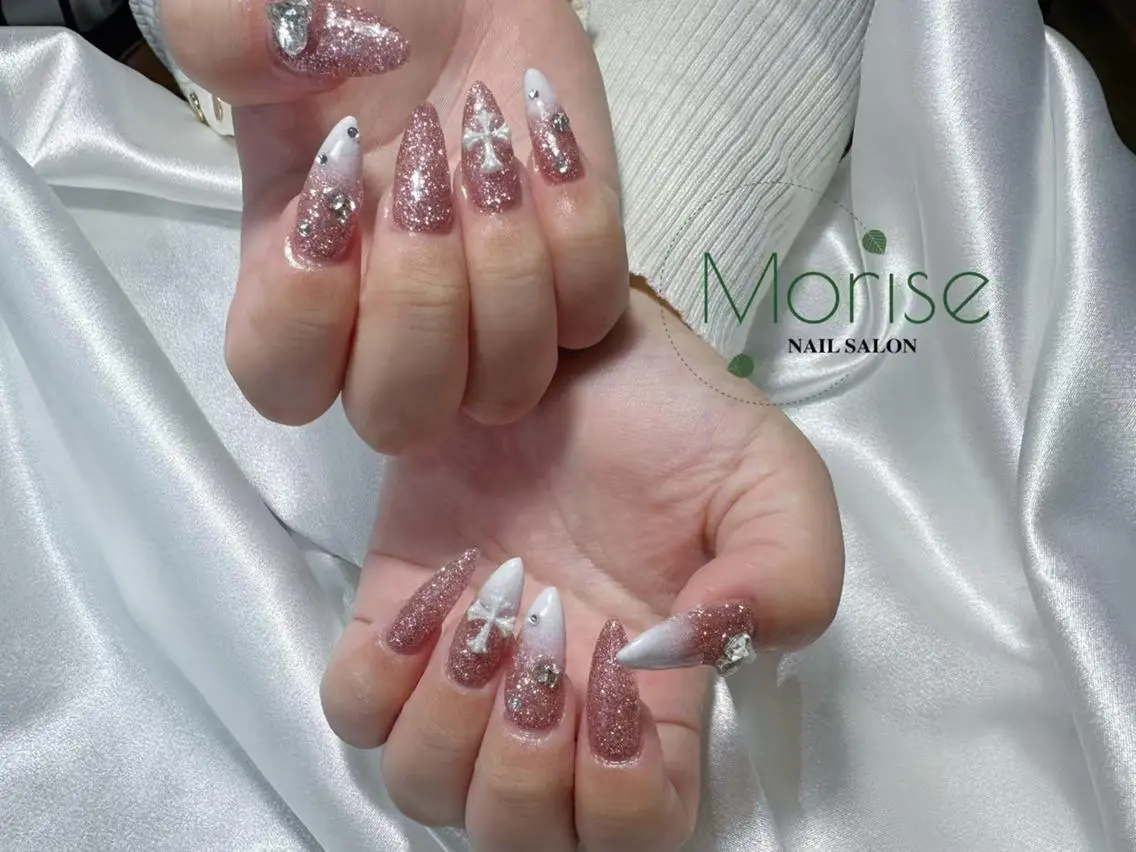 ネイル チークネイル 長さ出し フラッシュネイル フレンチネイル ガラスフレンチ ハンドネイル ハンドケア MoriseNail 原宿店のネイルデザイン