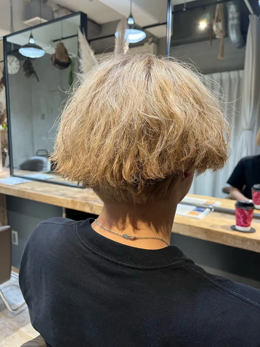 カラー ブリーチ ヘアカラー 阿部 翔一郎/暖色系カラーのヘアスタイル